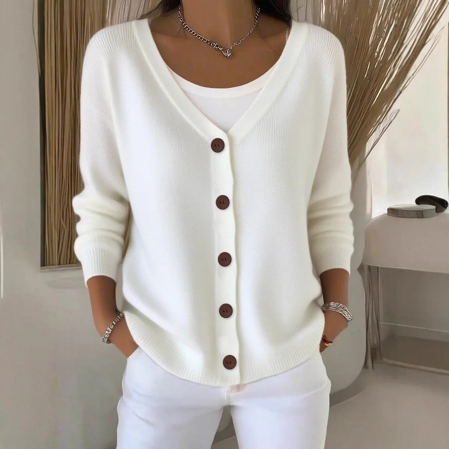 Felicia | Chaqueta de punto moderna con capucha